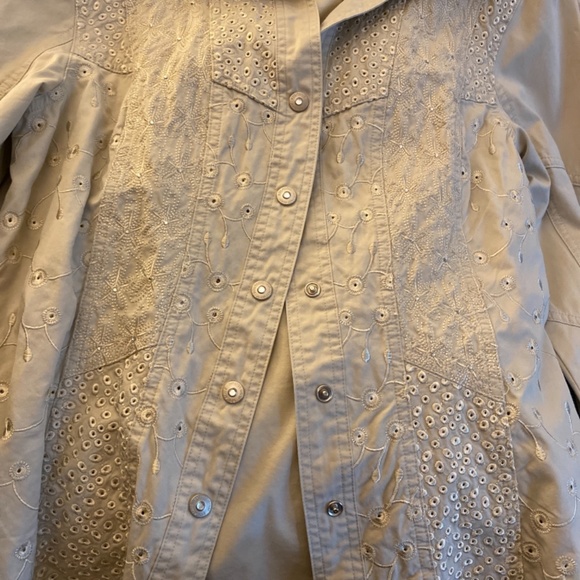 Bolaijue Couture Jeans Sparkly Eyelet Shirt/Jacket - Picture 5 of 5